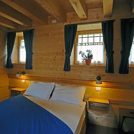 Il Maggiociondolo Agriturismo Farm stay Schio