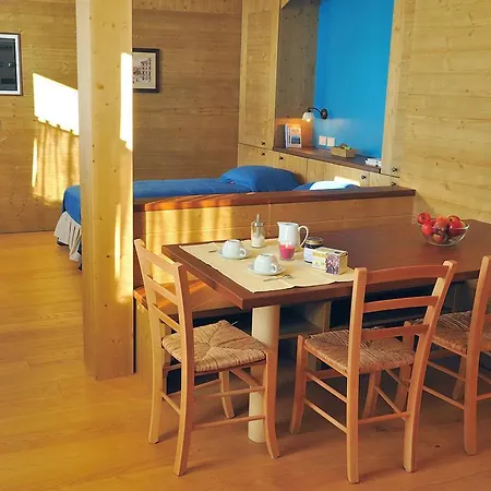 Farm stay Il Maggiociondolo Agriturismo
